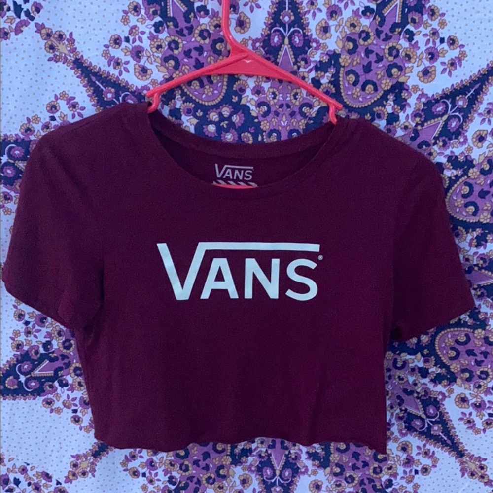 very cropped vans shirt